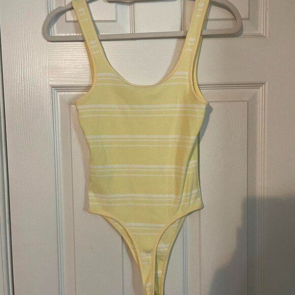 NWT Women's Steve Madden Bodysuit - Picture 3 of 3